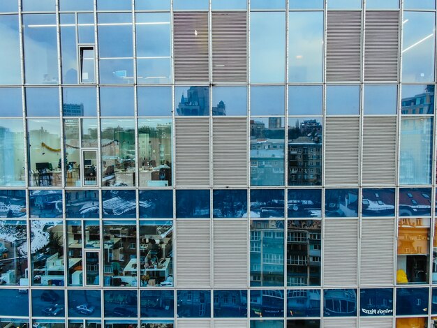Czy ściany z pustaków szklanych są dobrym rozwiązaniem dla twojego domu?